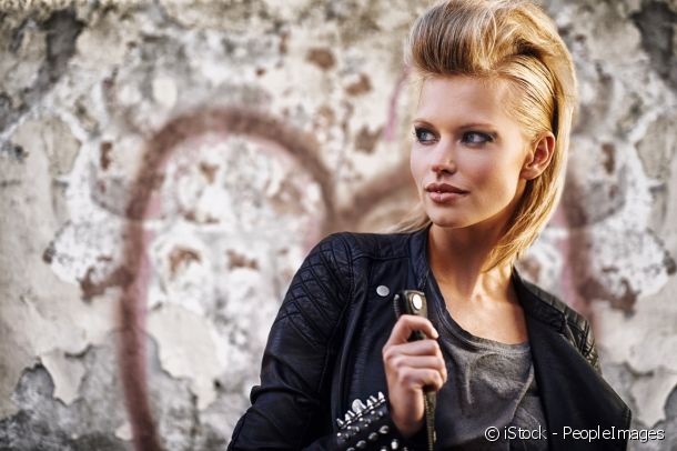 15854-the-maxi-quiff-article_media_block-2.jpg 15854-the-maxi-quiff-article_media_block-2.jpg