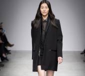 How to part your hair this winter?
